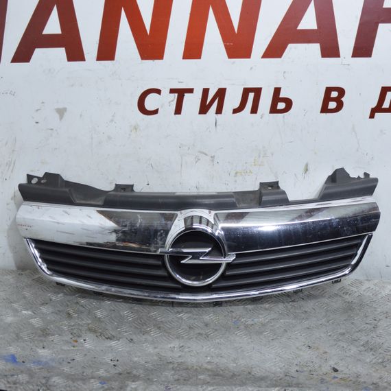 Решітка бампера Opel Zafira B 2005-2008 Решітка радіатора Опель Зафіра Б 13157590 321228108
