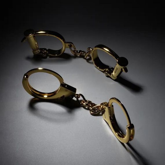 Наручники LOCKINK Love-slave Handcuffs Золотистые One Size | Зображення 8