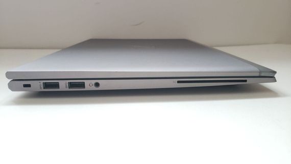 Ультрабук Б-класс HP ZBook Firefly 14 G8 / 14" (1920x1080) IPS / Intel Core i7-1185G7 (4 (8) ядра по 1.2 - 4.8 GHz) / 16 GB DDR4 / 512 GB SSD / Intel Iris Xe Graphics / WebCam б/у | Зображення 4