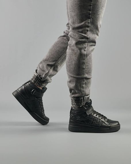 Чоловічі кросівки A-d-i-das Forum 84 High All Black весна / літо / осінь 46 30 см | Зображення 1