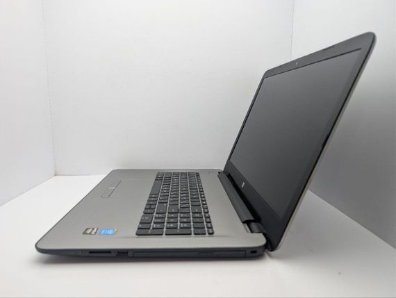 Ноутбук HP 17-x027ur / 17.3" (1600x900) TN / Intel Core i3-5005U (2 (4) ядра по 2.0 GHz) / 8 GB DDR3 / 240 GB SSD / AMD Radeon R5 M330, 2 GB GDDR3, 64-bit / WebCam / DVD-ROM б/в | Зображення 4