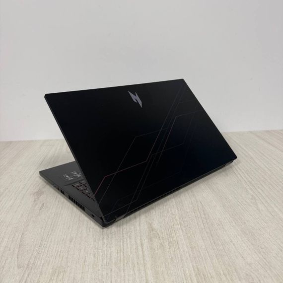 Ігровий ноутбук Acer Nitro V15 ANV15-52 / 15.6" (1920x1080) IPS / Intel Core i5-13420H (8 (12) ядер по 2.1 - 4.6 GHz) / 16 GB DDR4 / 512 GB SSD / nVidia GeForce RTX 5050, 8 GB GDDR7, 128-bit / WebCam б/в | Зображення 6