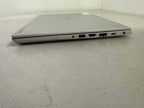Ультрабук Б-класс HP ProBook 430 G6 / 13.3" (1366x768) TN / Intel Core i3-8145U (2 (4) ядра по 2.1 - 3.9 GHz) / 8 GB DDR3 / 128 GB SSD / Intel UHD Graphics / WebCam / HDMI б/у | Зображення 5