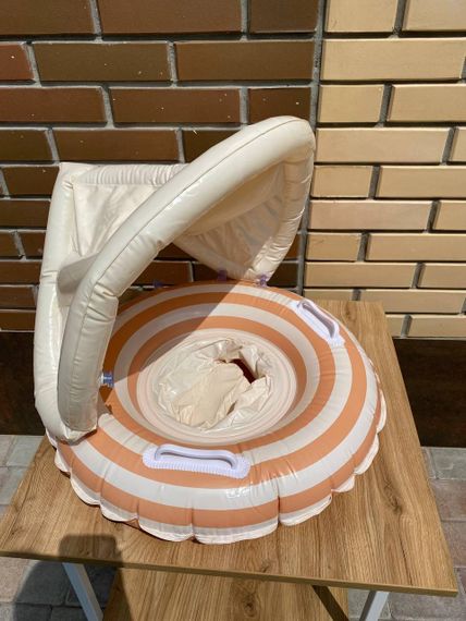 Надувне коло з трусиками та дахом для захисту від сонця Помаранчева полоса | Зображення 3