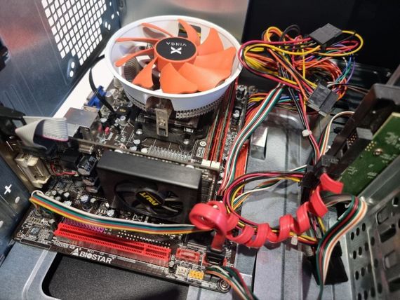 ПК Б-клас Delux Tower / AMD Athlon II X4 640 (4 ядра по 3.0 GHz) / 8 GB DDR3 / 250 GB HDD / nVidia GeForce GT 520, 1 GB DDR3, 64-bit / 450W б/в | Зображення 6