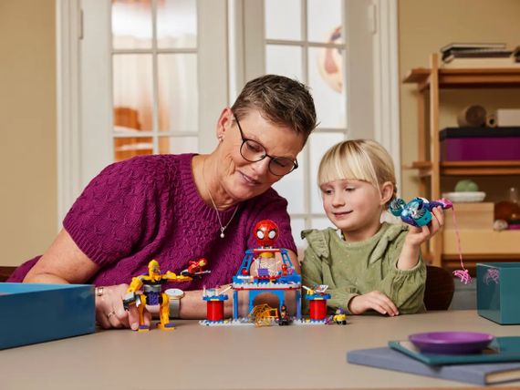 Конструктор LEGO Spidey Павутинна штаб-квартира команди Павука 10794 | Зображення 8