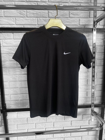 Чоловіча футболка Nike чорна (ТОП якість - вишивка)