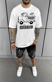 Футболка з мерчем