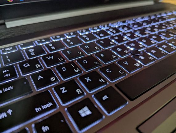 Мобильная рабочая станция Б-класс HP zBook 15 G6 / 15.6" (1920x1080) IPS / Intel Core i7-9750H (6 (12) ядер по 2.6 - 4.5 GHz) / 16 GB DDR4 / 128 GB SSD + 500 HDD / nVidia Quadro T2000, 4 GB GDDR5, 128-bit / WebCam / Windows 10 б/у + Подарок  Мышь | Зображення 7