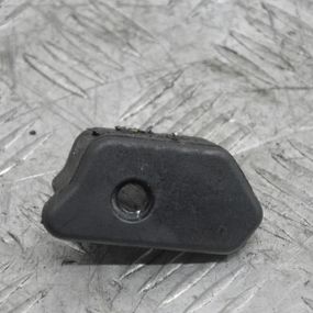 Відбійник кришки багажника Porsche Macan Cayenne 2014-2018 Упор кришки багажника Порш Макан Кайен T081RH