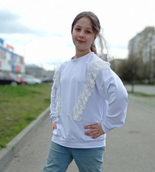 Білий світшот з мереживом | Зображення 3