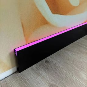 Алюминиевый плинтус DEAL 80/15 LED Черный