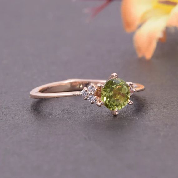 Кольцо из красного золота с хризолитом 20.5 | Зображення 5