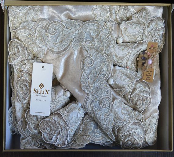 Велюрова скатертина Selin Gizem Set 160×300+12 серветок Бежева | Зображення 2