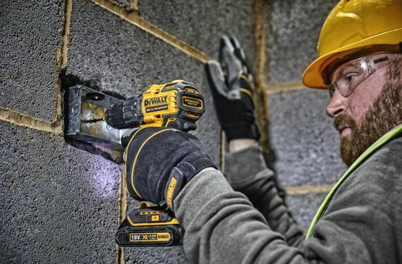 Дрель-шуруповерт аккумуляторная бесщёточная 65 Нм DeWALT DCD708N | Зображення 3