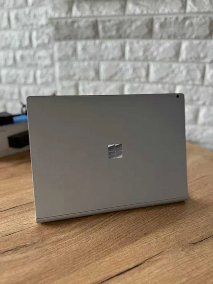 Ноутбук Сенсор Microsoft Surface Book 13,5" IPS i7 6600U 8Gb 256Gb NVidia GPU Б/В | Зображення 2