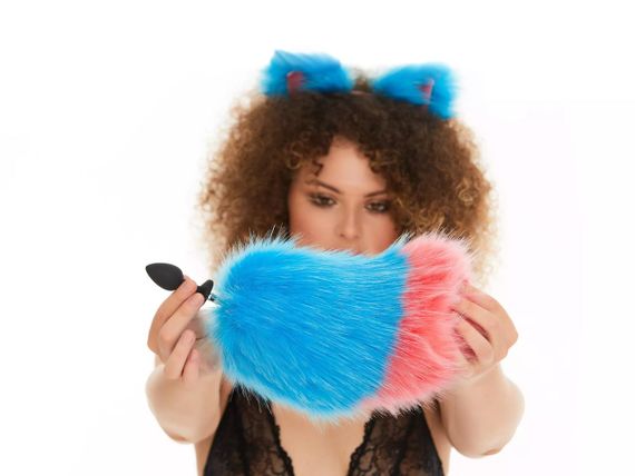 Анальный меховой хвост без пробки, Ярко-синий с ярко-розовым кончиком, OKOVA sexstyle | Зображення 2