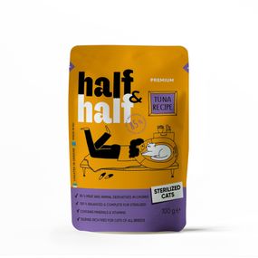 Корм вологий HalfHalf для стерилізованих котів шматочки з тунцем у соусі у формі пауча 100г