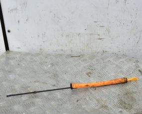 Щуп рівня масла двигуна 1.9 TDI Volkswagen Golf Skoda Octavia Масляний щуп Фольксваген Шкода 038115611B