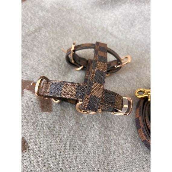 Брендовая шлея и поводок для собак LOUIS VUITTON расцветка в квадраты,  коричневая | Зображення 1