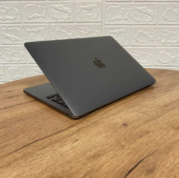Ноутбук MacBook Pro 13 A2338 2020 Apple M1 8Gb SSD 500Gb 42цикла Б/В | Зображення 4