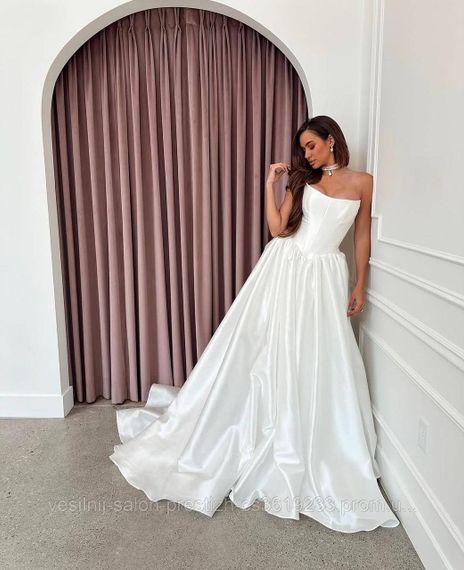 Атласна весільна сукня, розмір 48-50