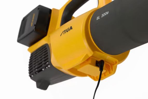 Повітродувка акумуляторна Stiga з АКБ та ЗП BL300eKit | Зображення 5