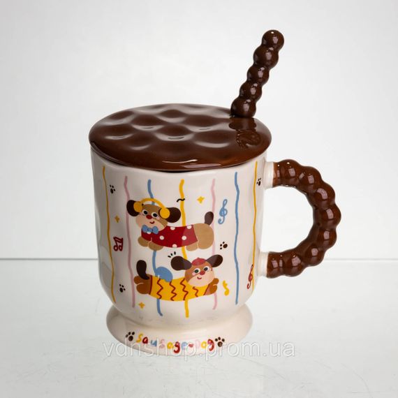 Новорічна порцелянова чашка "Весела Такса" з кришкою та ложкою 400 мл, Святкова кружка чашка для дітей на подарунок FM-17C | Зображення 2