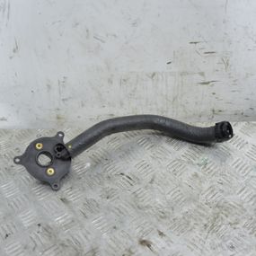 Патрубок сепаратора 2.0 BMW E87 E90 E91 2006-2011 Трубка повітропровід БМВ е87 е90 е91 70307814