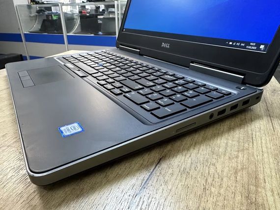 Ноутбук  Dell Precision 7520 15,6" IPS intel i7 7920HQ/8Gb/512SSD/Quadro M1200  Б/В | Зображення 4