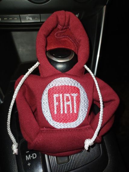 Чехол кофта Худи аксессуар на КПП Car Hoodie FIAT Фиат бордовый подарок автомобилисту 10070