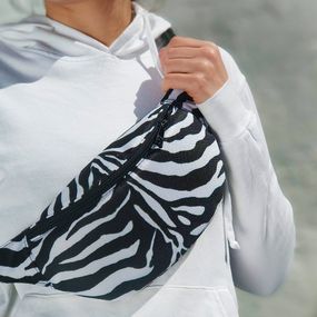 Сумка на пояс бананка Bumbag Зебра 27x16 см (BB_19A004_BL)
