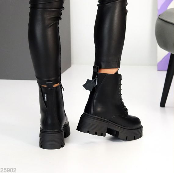 Чорні зимові шкіряні черевики берці на тракторній підошві | Зображення 5