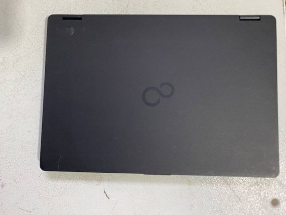 Нетбук Fujitsu LifeBook U729 / 12.5" (1920x1080) IPS / Intel Core i5-8265U (4 (8) ядра по 1.6 - 3.9 GHz) / 8 GB DDR4 / 256 GB SSD / UHD Graphics / WebCam б/в | Зображення 6