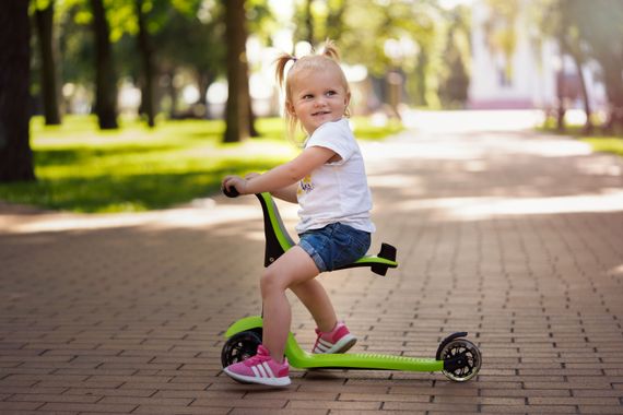 Детский самокат Miqilong Alamo зеленый ALAMO-125-GREEN | Зображення 3