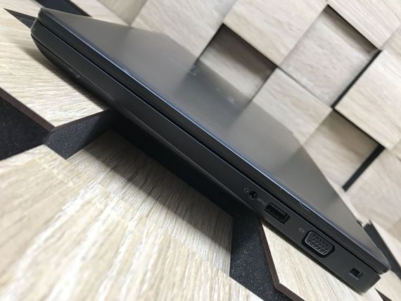 Ноутбук Б-клас Dell Latitude 5490 / 14" (1920x1080) IPS / Intel Core i5-8250U (4 (8) ядра по 1.6 - 3.4 GHz) / 8 GB DDR4 / 240 GB SSD M.2 / Intel UHD Graphics 620 / WebCam / USB 3.1 / HDMI б/в | Зображення 5