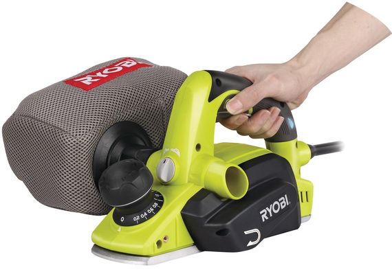 Рубанок Ryobi EPN6082CHG + сумка