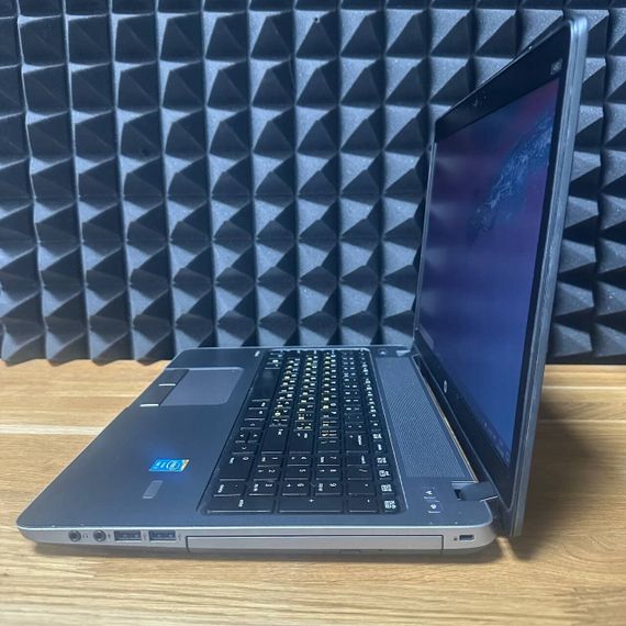 Ноутбук HP ProBook 450 G1 / 15.6" (1366x768) TN / Intel Core i3-4000M (2 (4) ядра по 2.4 GHz) / 8 GB DDR3 / 128 GB SSD / Intel HD Graphic 4600 / WebCam / DVD-ROM б/у | Зображення 3