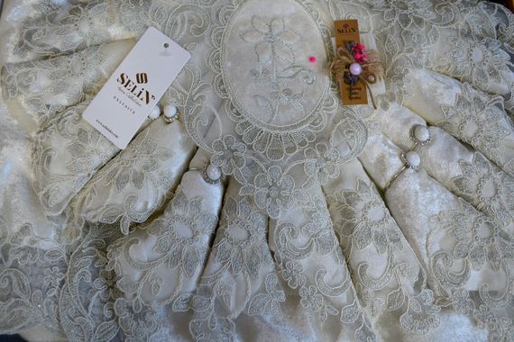 Велюрова скатертина з ранером Selin Gamze Set 160×220+12 серветок Кремова | Зображення 3