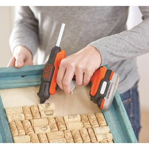 Пистолет клеевой аккумуляторный BLACK+DECKER BDCGG12N | Зображення 2