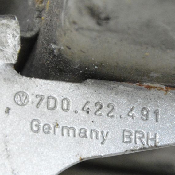 Кронштейн кріплення правої фари косої Volkswagen Transporter T4 1990-2003 Фольксваген т4 7D0422491 | Зображення 3