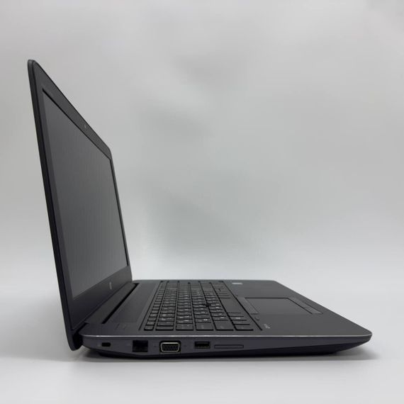 Мобильная рабочая станция HP ZBook 15 G3 / 15.6" (1920x1080) TN / Intel Core i7-6700HQ (4 (8) ядра по 2.6 - 3.5 GHz) / 16 GB DDR4 / 512 GB SSD NVMe / nVidia Quadro M1000M, 2 GB GDDR5, 128-bit / WebCam б/у | Зображення 6