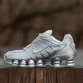 Кросівки весна-літо Nike Shox TL колір біле срібло