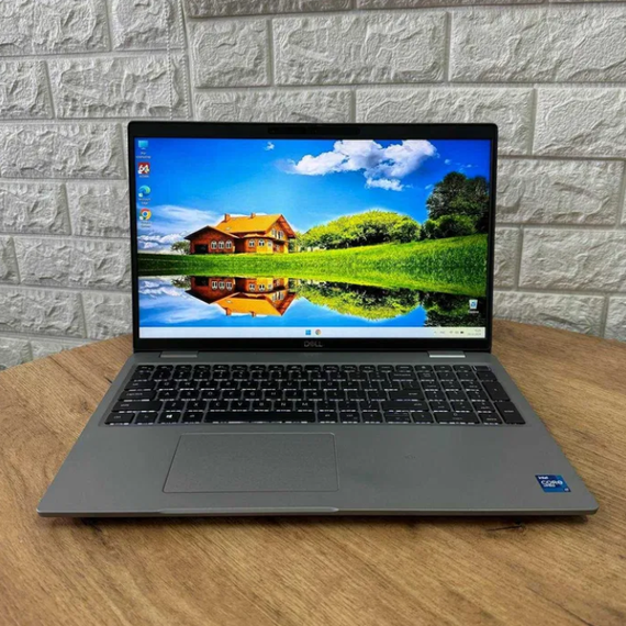 Ноутбук Dell Latitude 5520 15,6" FHD IPS i7 1185G7 16Gb SSD 512Gb Б/В | Зображення 1