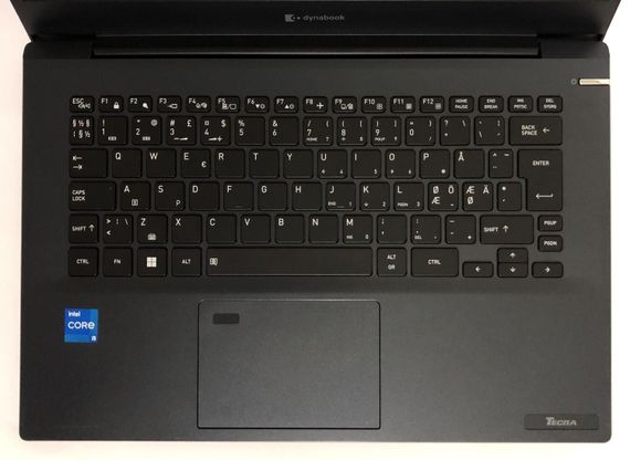 Ультрабук Toshiba DynaBook Tecra A40-K / 14" (1920x1080) IPS / Intel Core i5-1240P (12 (16) ядер по 1.7 - 4.4 GHz) / 16 GB DDR4 / 256 GB SSD / Intel Iris Xe Graphics / WebCam / Win 11 Pro б/у + Подарок Флеш-накопитель Kingston 64GB | Зображення 7