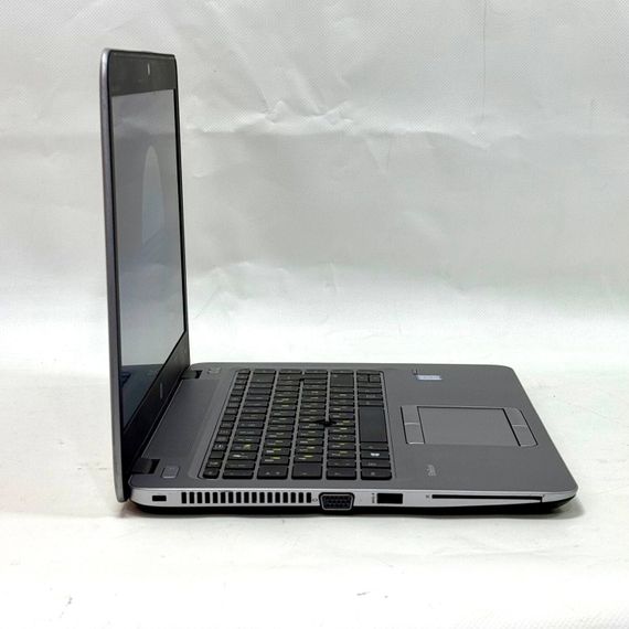 Ультрабук HP EliteBook 840 G4 / 14" (1920x1080) TN / Intel Core i5-7300U (2 (4) ядра по 2.6 - 3.5 GHz) / 8 GB DDR4 / 128 GB SSD + 320 GB HDD / Intel HD Graphics 620 / WebCam / Windows 10 Pro б/в + Подарунок Провідна миша USB / бездротова | Зображення 4