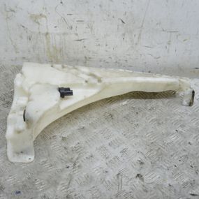 Бачок омивача скла Volvo V50 2004-2012 Бак склоомивача Вольво в50 4N5113K163AC