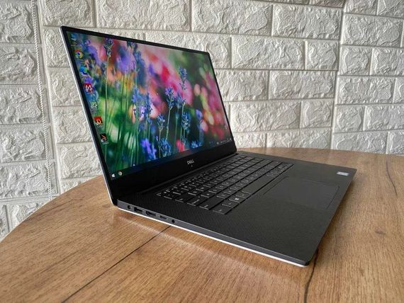 Ноутбук Dell Precision 5530 15.6 FHD IPS i7 8850H 16Gb SSD 512Gb Quadro P1000  Б/У | Зображення 3