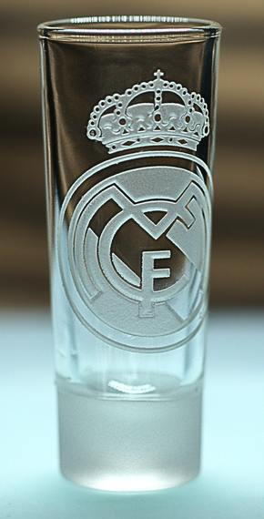 Стеклянная рюмка 60мл Реал Мадрид Real Madrid с гравировкой подарок для фаната стопка футбольная стопка | Зображення 1