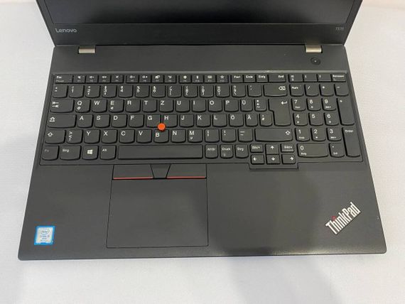 Ультрабук Б-клас Lenovo ThinkPad T570 / 15.6" (1920x1080) IPS / Intel Core i5-7300U (2 (4) ядра по 2.6 - 3.5 GHz) / 8 GB DDR4 / 240 GB SSD / Intel HD Graphics 620 / WebCam б/в | Зображення 4